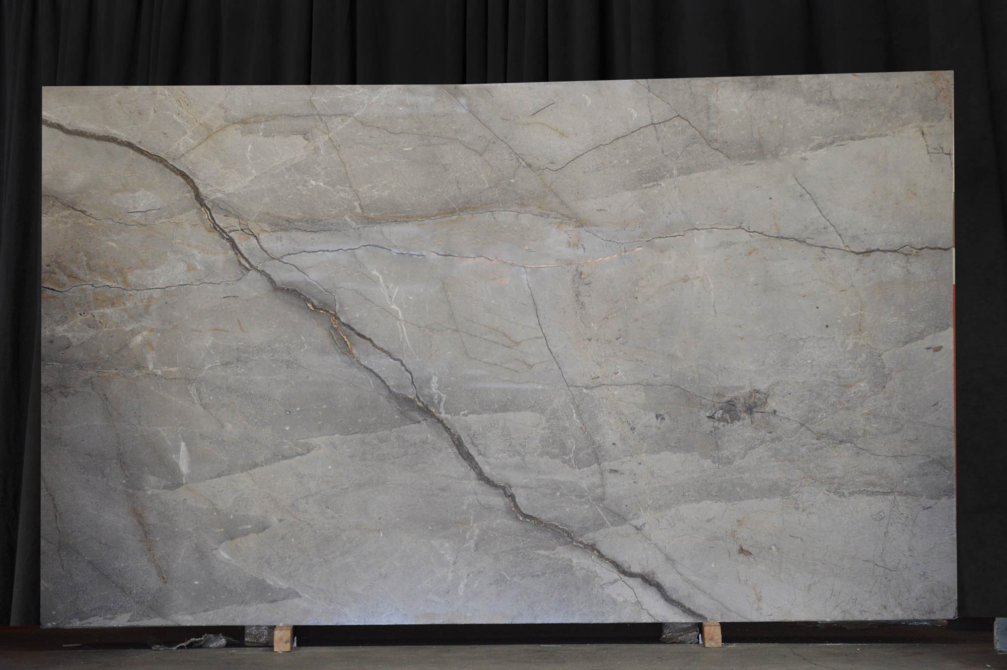 SlabEssentialGreyP0460_WEB